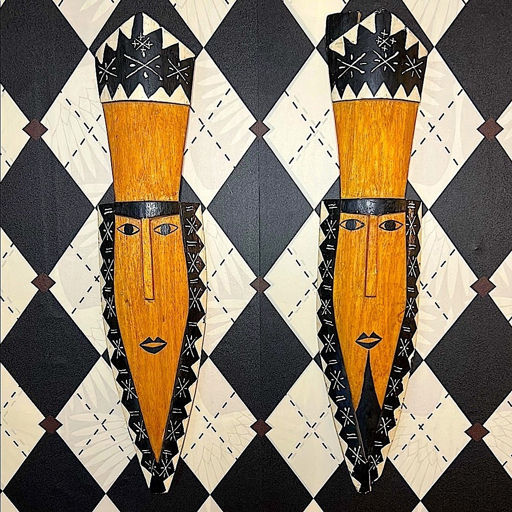 Vintage 18" Folk Art Mask‎ Wall Plaques Hand-Painted Wood Pair Tiki Rustic